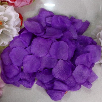 Фиолетовые лепестки роз (300 шт.)
